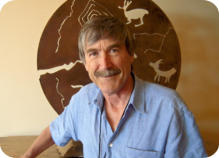 Paul Davies (1946 -) angol születésű amerikai fizikus, író, egyetemi tanár.