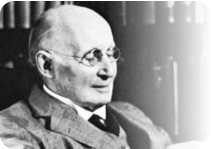 A.N. Whitehead (1861 – 1947) angliai születésű amerikai matematikus, filozófus, a 20. század egyik legnagyobb hatású gondolkodója. A világ szerinte egy nagy organizmus, melyben minden alkotórész önmagában is, és az egészben is, saját jelentéssel bír.